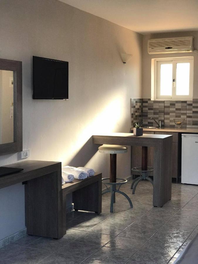 Derekas Studios & Apartments Laganas Extérieur photo